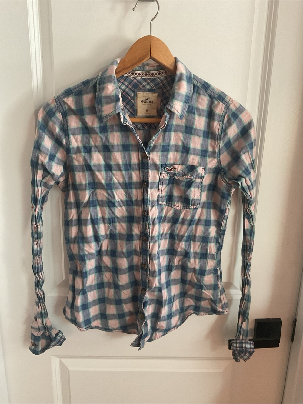 Hollister - Pink and Blue Plaid Lightweight Button-Down Shirt - Ladies Size M